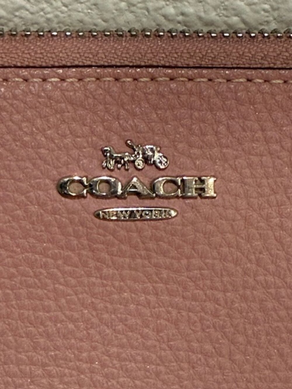 Coach Accordion Zip Around Wallet Dusty Pink Leather Silver Logo Long Wallet - Picture 2 of 4